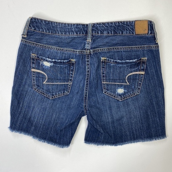 American Eagle Raw Hem Distressed Shorts Size 4 6" Inseam - Picture 2 of 8